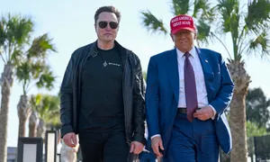 Elon Musk phản pháo sau khi bị gọi là 'tổng thống ngầm'