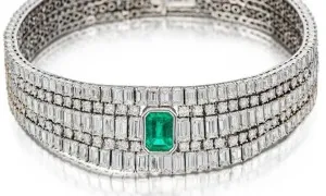 Trộm đột nhập nhà đại gia, lấy trang sức trị giá 13 triệu USD