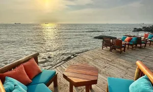 48 giờ nghỉ hè tránh đông đúc ở bãi Đông 48 giờ nghỉ hè tránh đông đúc ở bãi Đông