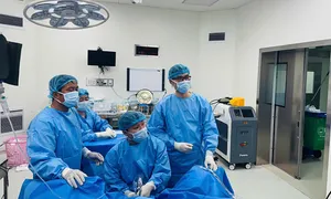Thận 'hóa đá' ở tuổi 35