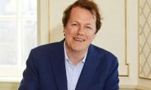 Tom Parker Bowles - tay viết phê bình ẩm thực giới thượng lưu Anh