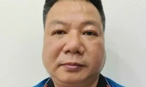 Tài xế rút chìa khóa xe khách trên vành đai 3 bị tạm giữ Tài xế rút chìa khóa xe khách trên vành đai 3 bị tạm giữ