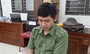 Công an dỏm lừa tiền của chủ trọ Công an dỏm lừa tiền của chủ trọ