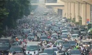 Dẹp dần tắc đường khi thay xe xăng bằng xe điện ở Hà Nội