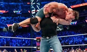 Ngôi sao WWE tái xuất giữa bê bối tình dục