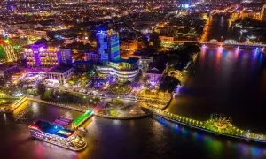 Du lịch đêm Cần Thơ hút khách với phố đi bộ, lễ hội