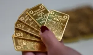 Thủ tướng: Xử lý nghiêm thao túng, găm hàng gây bất ổn thị trường vàng