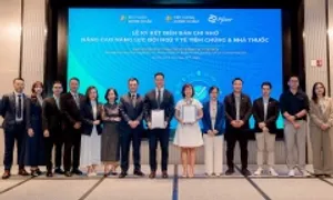 Long Châu hợp tác Pfizer nâng cao chuyên môn đội ngũ y tế