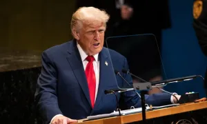 Hai mặt trái ngược của ông Trump tại Liên Hợp Quốc