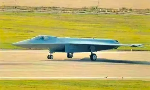 Xuất hiện ảnh cận cảnh tiêm kích không cánh đuôi Trung Quốc