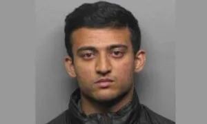 Kẻ săn lùng tội phạm ấu dâm