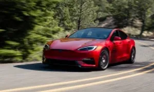 CEO hãng đối thủ chê xe Tesla 'không thay đổi suốt 12 năm'