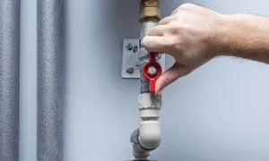 Nhiều người không biết tắt điện, nước, gas khi gặp sự cố