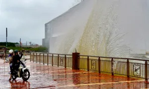 Nhiều trường ở Đà Nẵng cho nghỉ học đề phòng mưa lớn