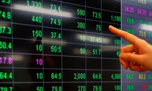 Chứng khoán tăng vọt sau phiên giảm kỷ lục